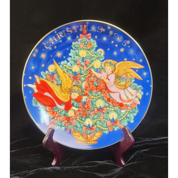 Antique Avon Collector's Porcelain Plate "Trimming the Tree" - Picture 1 of 9